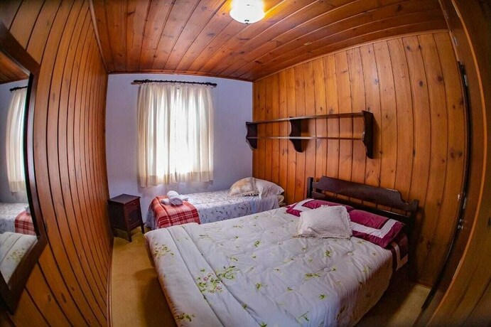 Imagen de la habitación del Hotel Col&ocirc;nia de F&eacute;rias SAA. Foto 20