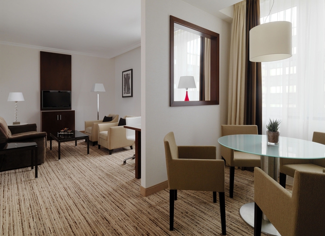Imagen de los interiores del Hotel Cologne Marriott. Foto 15
