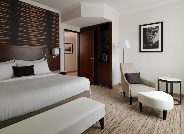 Imagen de la habitación del Hotel Cologne Marriott. Foto 10