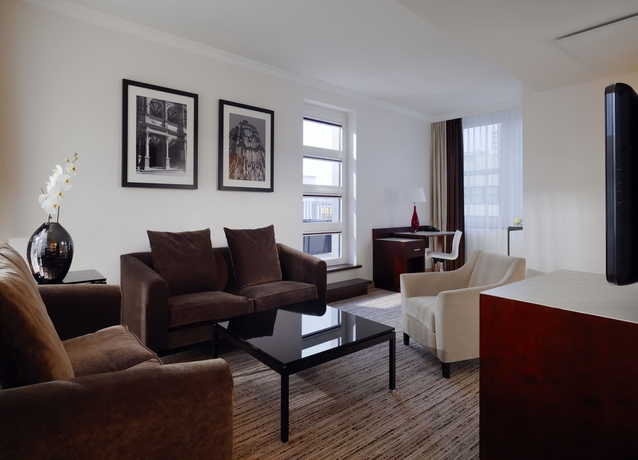 Imagen de los interiores del Hotel Cologne Marriott. Foto 16