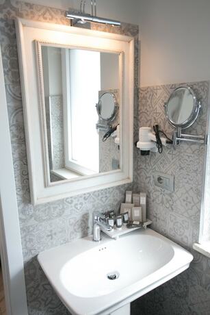 Imagen de la habitación del Hotel Colomba D\'Oro. Foto 19