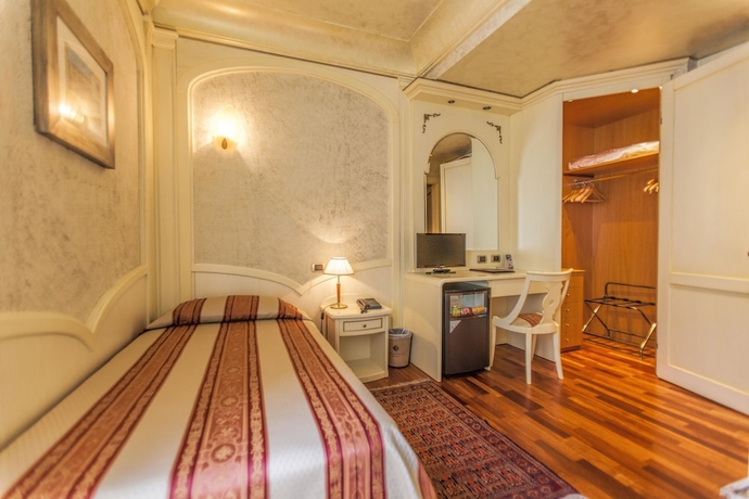 Imagen de la habitación del Hotel Colomba D'oro. Foto 3