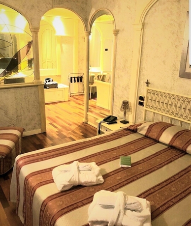 Imagen de la habitación del Hotel Colomba D'oro. Foto 17