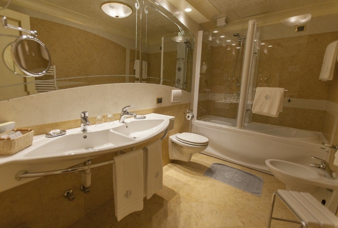 Imagen de la habitación del Hotel Colomba D'oro. Foto 19