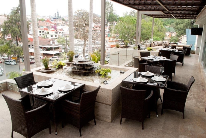 Imagen del bar/restaurante del Hotel Colombe Boutique. Foto 2