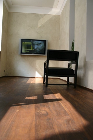 Imagen de los interiores del Hotel Colombia, Milán. Foto 11