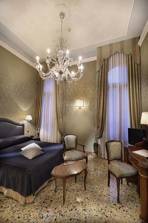 Imagen de la habitación del Hotel Colombina. Foto 3