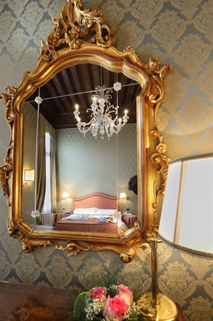 Imagen de la habitación del Hotel Colombina. Foto 6