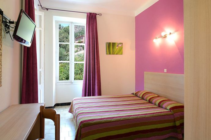 Imagen de la habitación del Hotel Colombo, C&Oacute;RCEGA. Foto 8