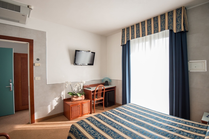 Imagen de la habitación del Hotel Colombo, Lido Di Jesolo. Foto 2