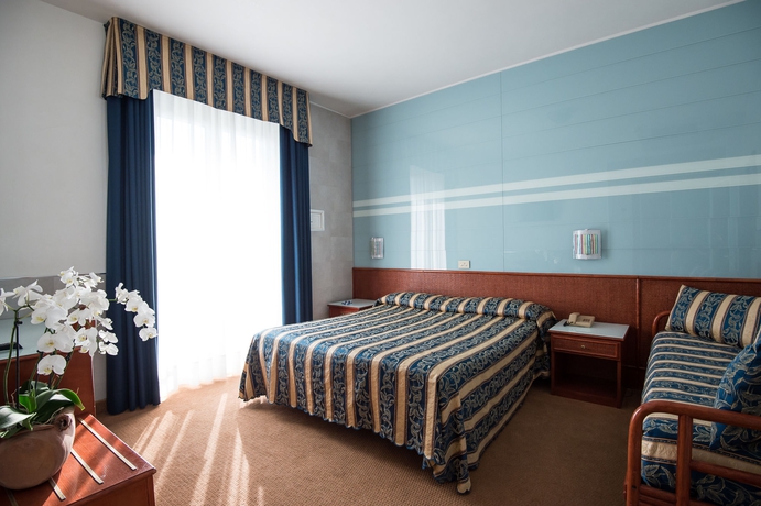 Imagen de la habitación del Hotel Colombo, Lido Di Jesolo. Foto 4