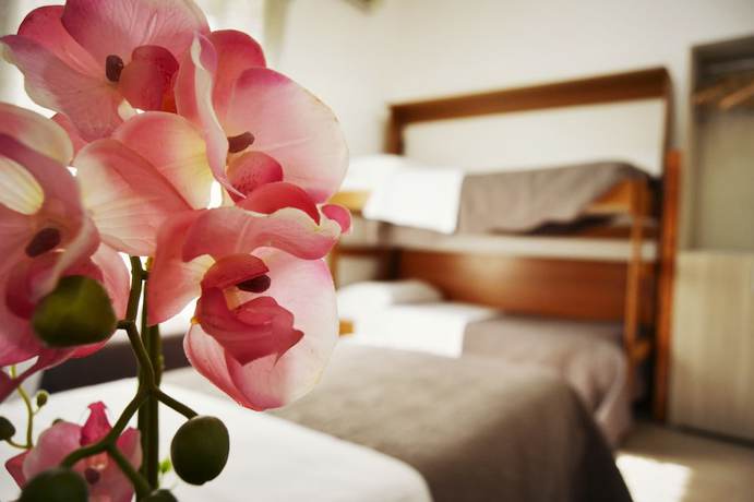 Imagen de la habitación del Hotel Colombo, N&aacute;poles. Foto 2