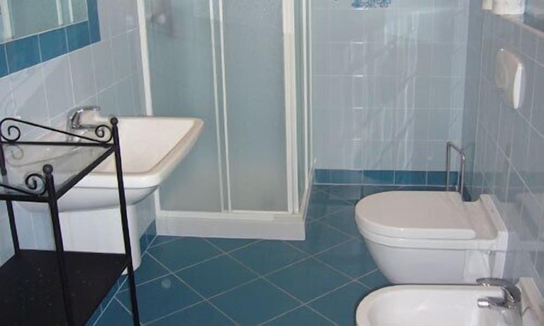 Imagen de la habitación del Hotel Colombo Residence. Foto 16