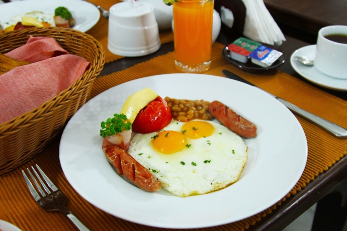 Imagen del bar/restaurante del Hotel Colombo Residency. Foto 7