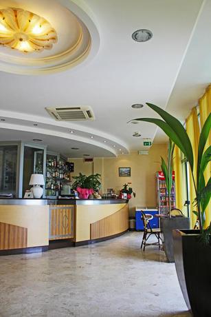 Imagen de los interiores del Hotel Colombo, Rimini. Foto 13