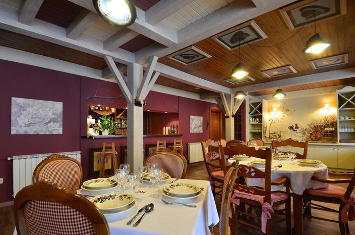 Imagen del bar/restaurante del Hotel Colomers. Foto 2