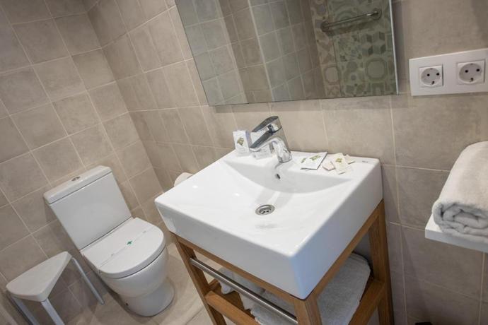 Imagen general del Hotel Colon, Benidorm Centro. Foto 7