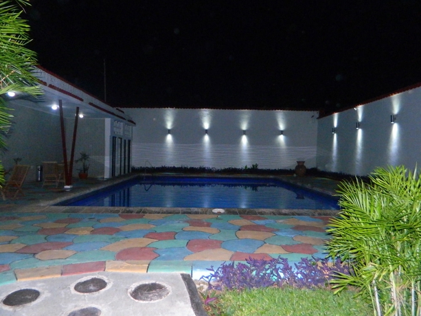 Imagen de la piscina del Hotel Colon, Mérida. Foto 12