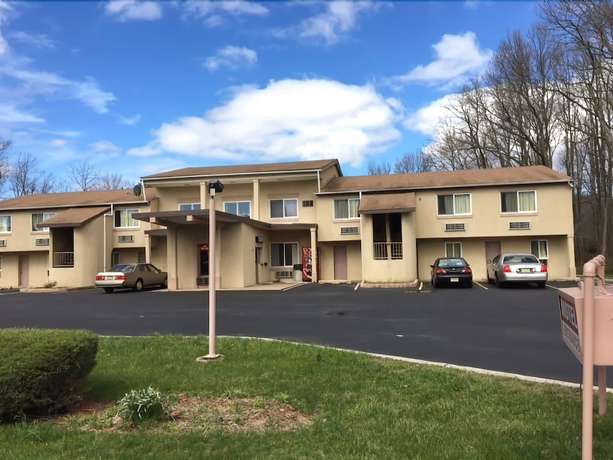 Imagen general del Hotel Colonade Motel, Hightstown. Foto 2