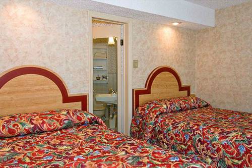 Imagen de la habitación del Hotel Colonel Williams Resort And Suites. Foto 13