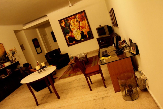 Imagen de los interiores del Hotel Colonels Retreat. Foto 7