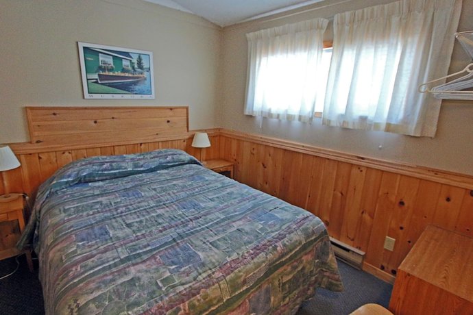 Imagen de la habitación del Hotel Colonial Bay Motel and Cottages. Foto 3