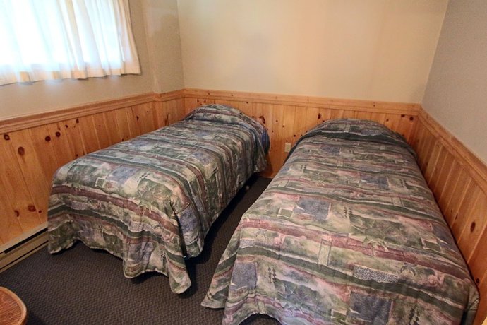 Imagen de la habitación del Hotel Colonial Bay Motel and Cottages. Foto 6