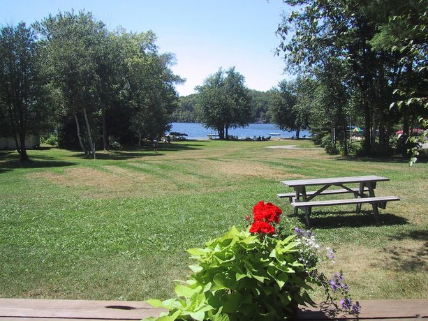 Imagen general del Hotel Colonial Bay Motel and Cottages. Foto 1