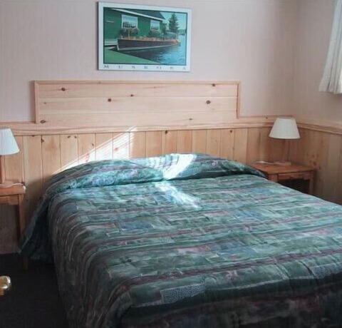 Imagen de la habitación del Hotel Colonial Bay Motel and Cottages. Foto 17
