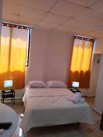 Imagen de la habitación del Hotel Colonial Blanco, Zona Colonial. Foto 17