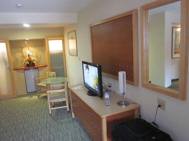 Imagen de la habitación del Hotel Colonial Ciudad Juarez. Foto 8
