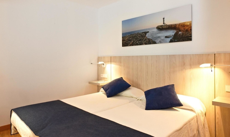 Imagen de la habitación del Hotel Colonial, Colonia Sant Jordi. Foto 5