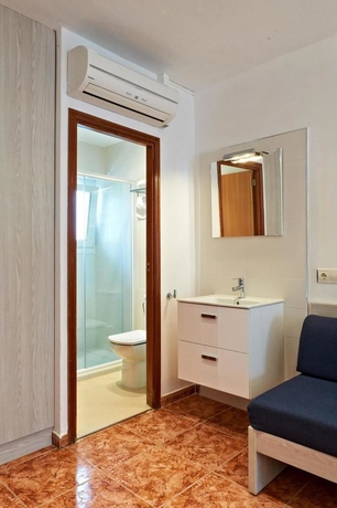 Imagen de la habitación del Hotel Colonial, Colonia Sant Jordi. Foto 7