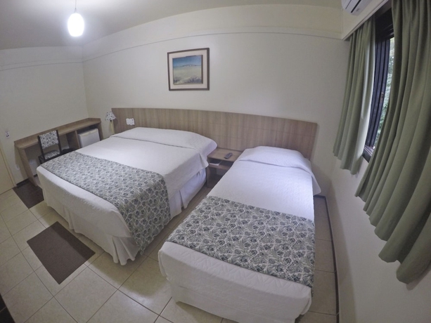 Imagen de la habitación del Hotel Colonial Igua&ccedil;u. Foto 10