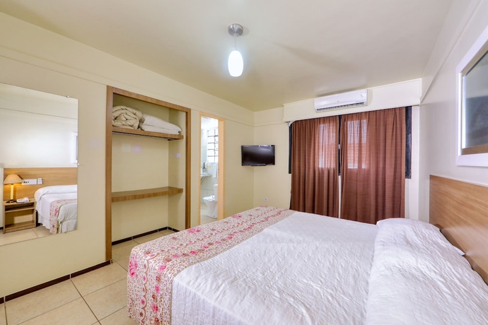 Imagen de la habitación del Hotel Colonial Igua&ccedil;u. Foto 17