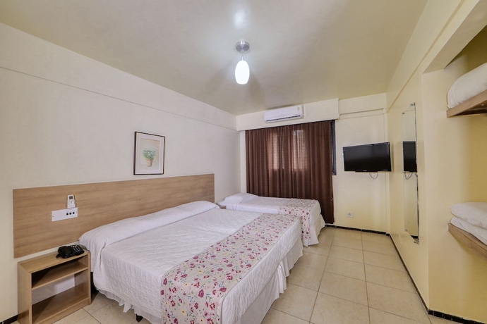 Imagen de la habitación del Hotel Colonial Igua&ccedil;u. Foto 18