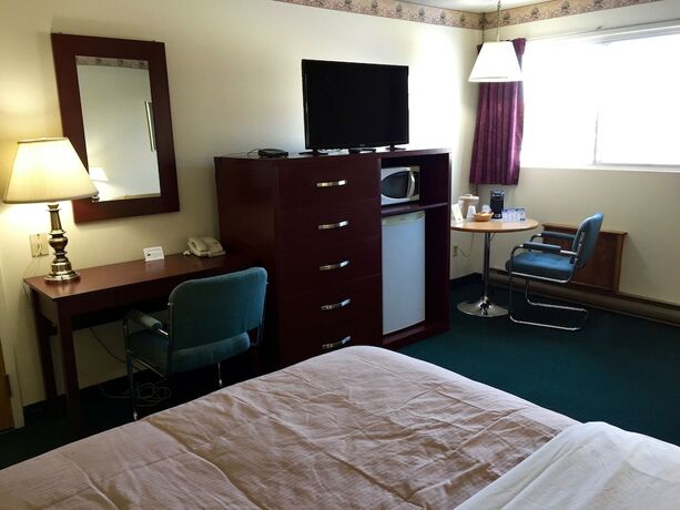 Imagen de la habitación del Hotel Colonial Inn, Brandon. Foto 16