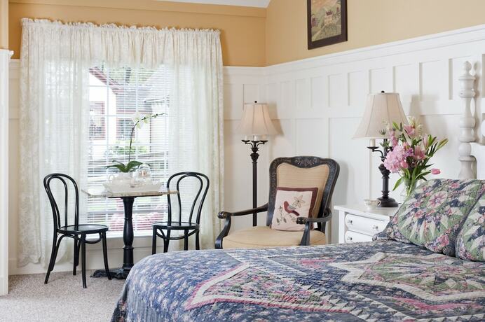 Imagen de la habitación del Hotel Colonial Inn. Foto 12