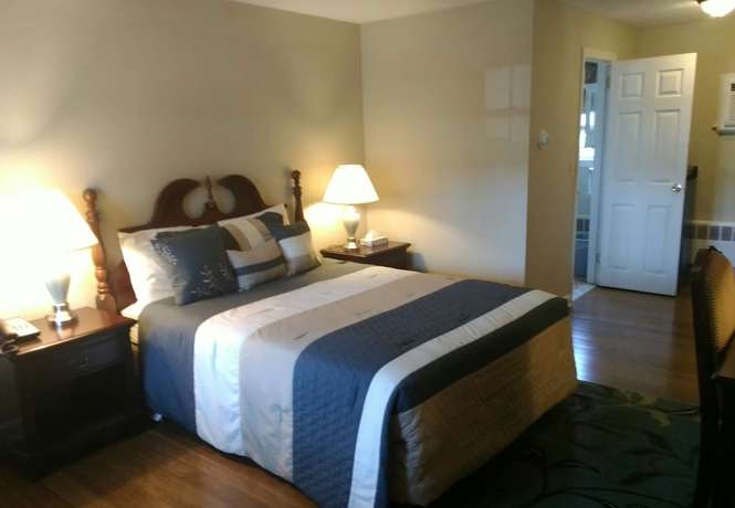 Imagen de la habitación del Hotel Colonial Inn Seekonk, Seekonk. Foto 2