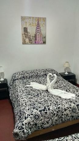Imagen de la habitación del Hotel Colonial, Merlo. Foto 8