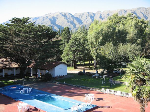 Imagen general del Hotel Colonial, Merlo. Foto 1