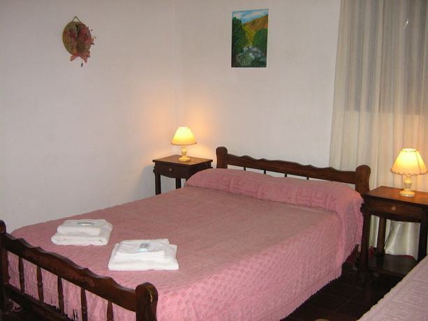 Imagen de la habitación del Hotel Colonial, Merlo. Foto 11