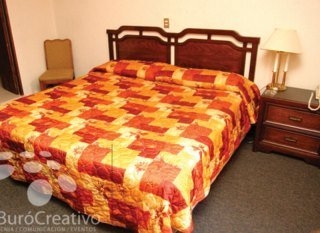 Imagen de la habitación del Hotel Colonial, Monterrey. Foto 4
