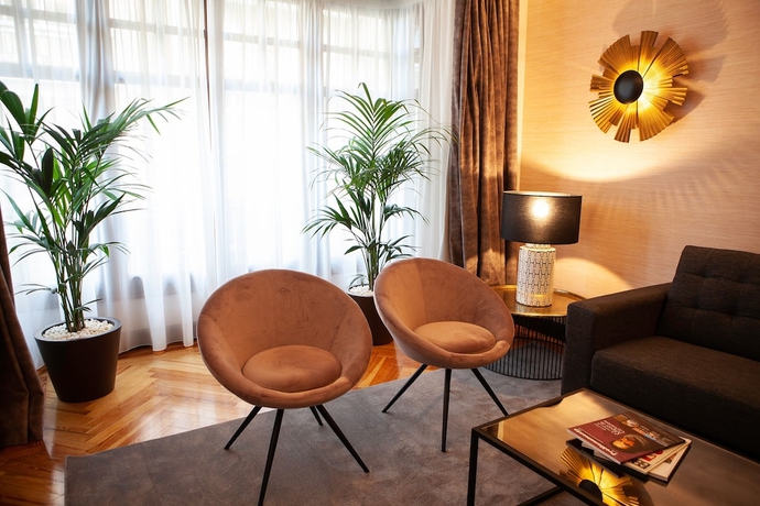 Imagen de la habitación del Hotel Colonial Palace. Foto 10