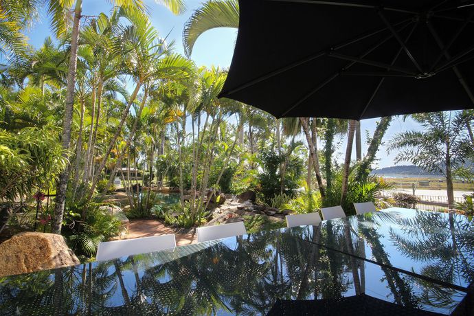 Imagen del bar/restaurante del Hotel Colonial Palms Motor Inn. Foto 4