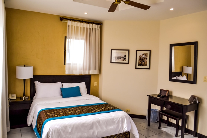 Imagen de la habitación del Hotel Colonial, San José. Foto 8