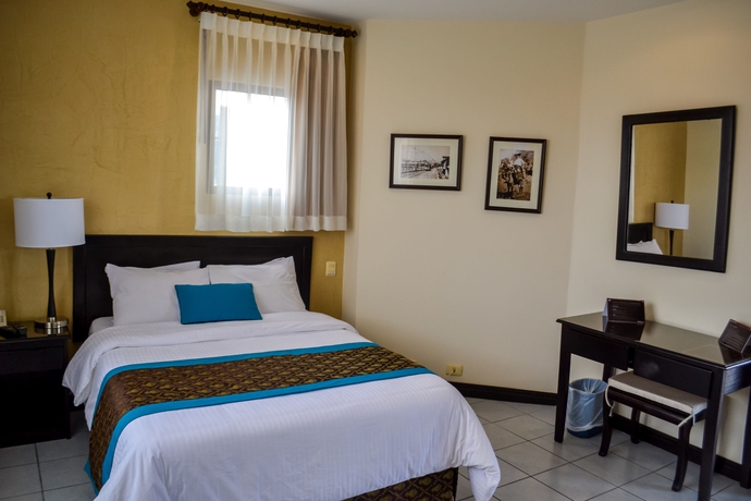Imagen de la habitación del Hotel Colonial, San José. Foto 12