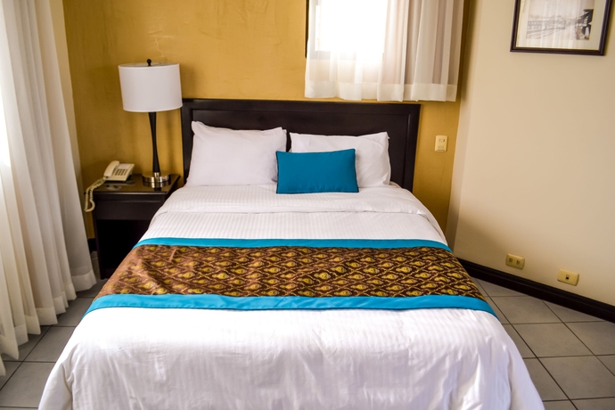 Imagen de la habitación del Hotel Colonial, San José. Foto 14