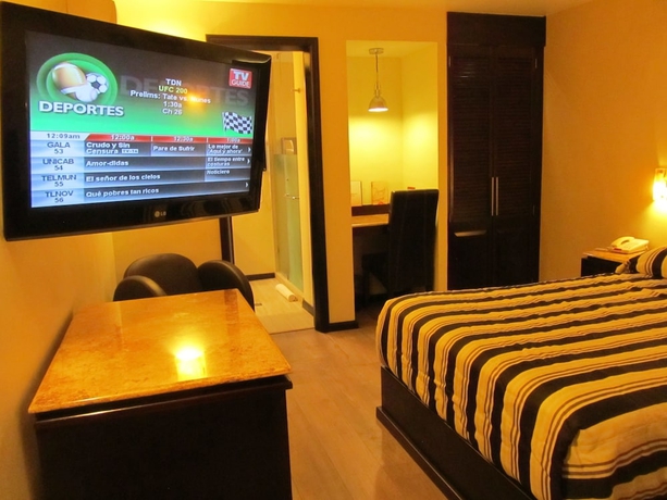 Imagen de la habitación del Hotel Colonial, Teziutl&aacute;n. Foto 3