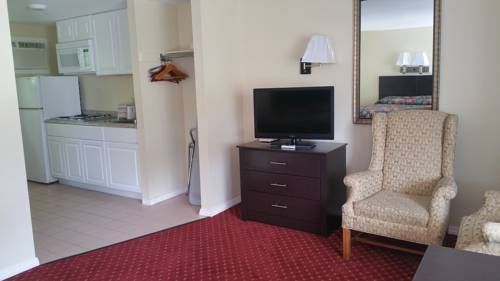 Imagen de la habitación del Hotel Colonial Village Resort. Foto 3